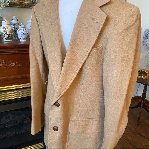 Vintage 100% Camel Hair Blazer – Old Money Prep, Made in USA (Men’s M)